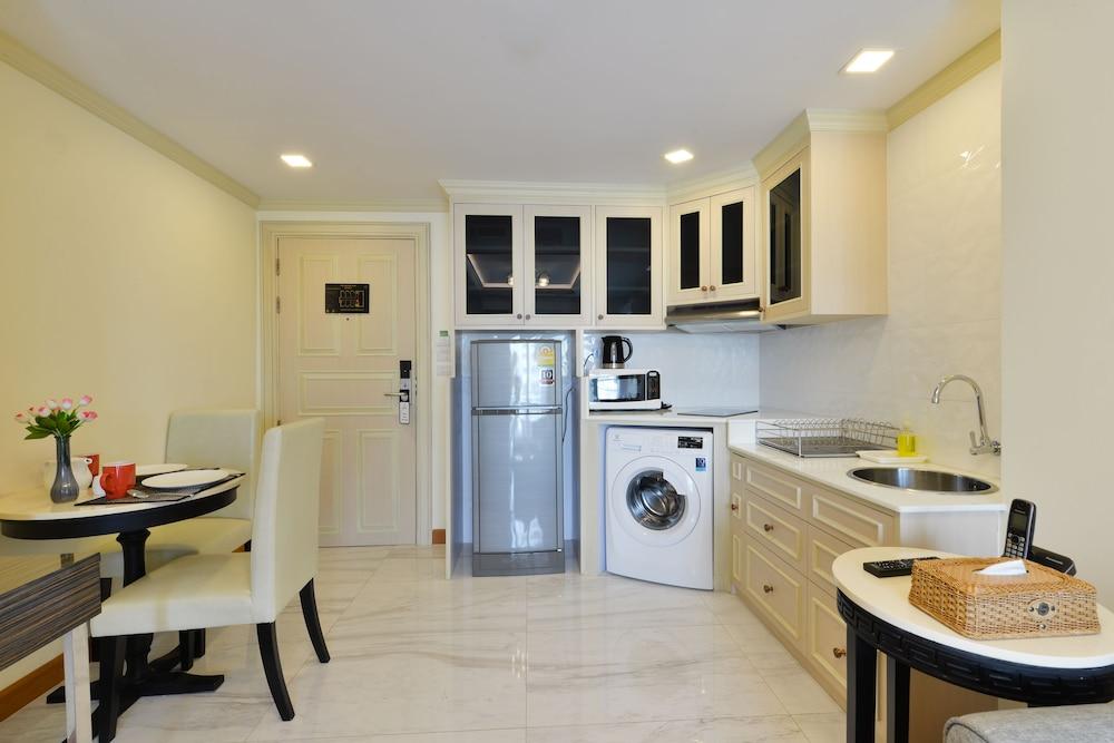 Aspira Hana Executive Apartment Thonglor Bangkok Exteriör bild