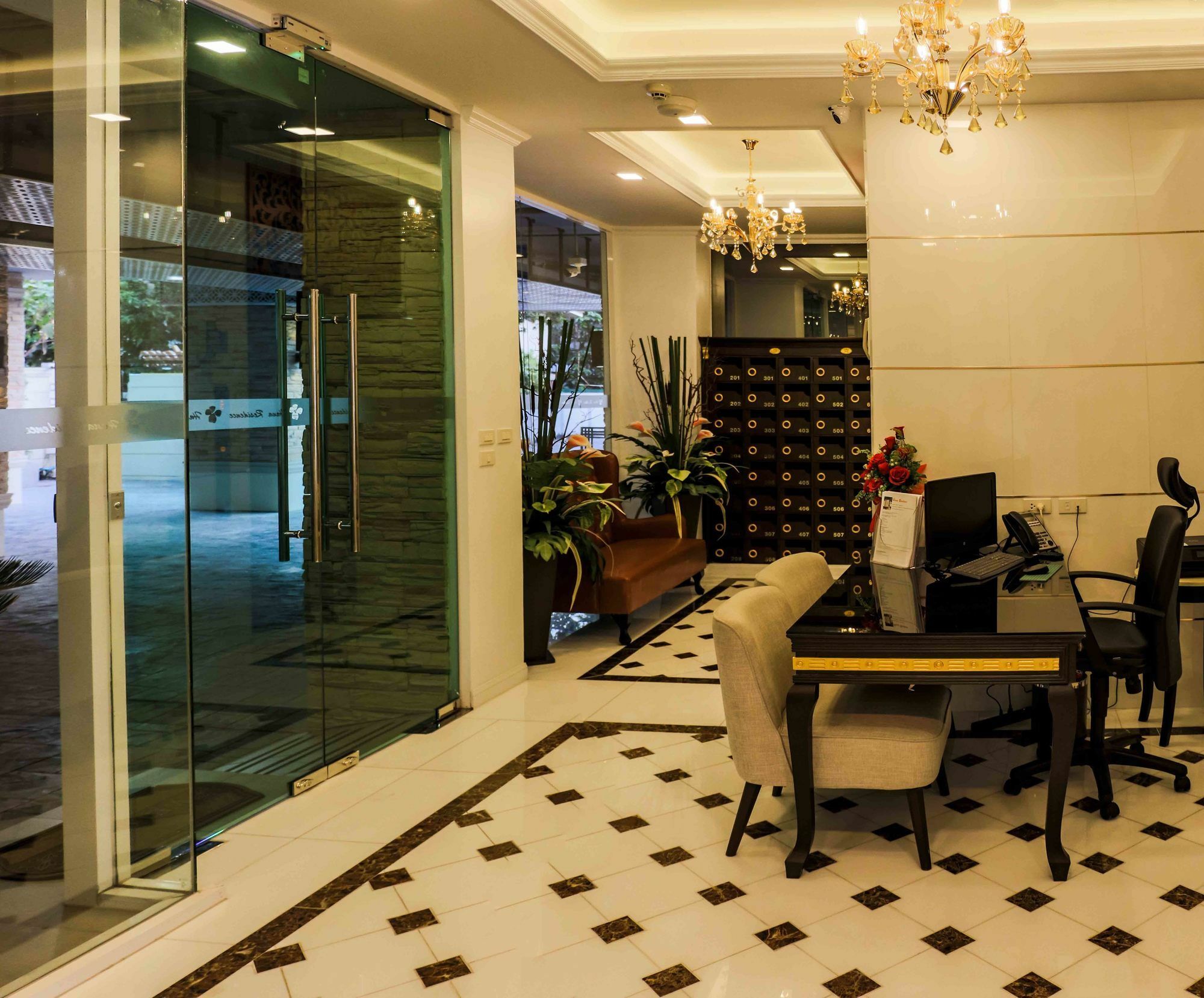 Aspira Hana Executive Apartment Thonglor Bangkok Exteriör bild