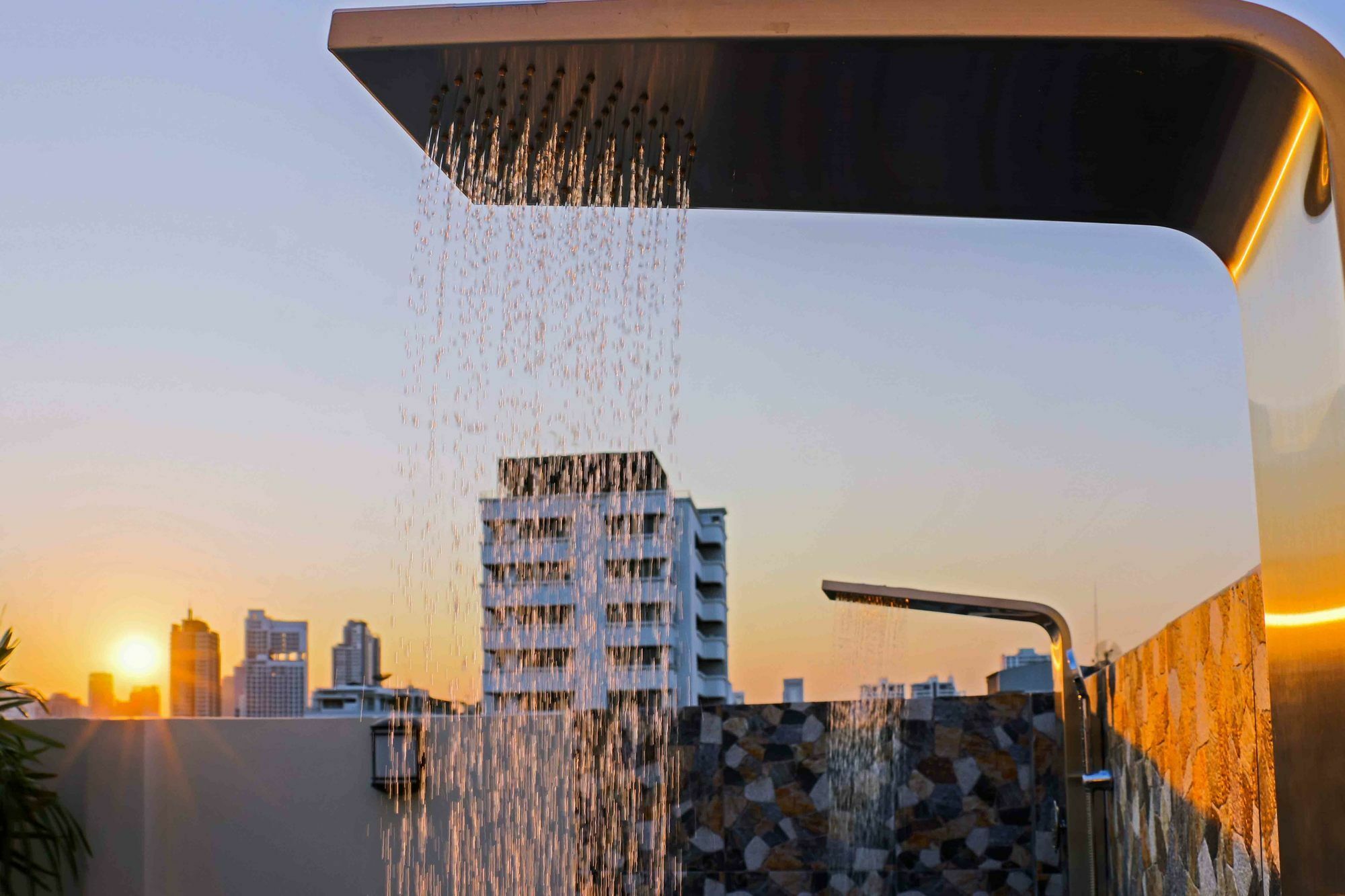 Aspira Hana Executive Apartment Thonglor Bangkok Exteriör bild